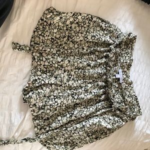 Tilly’s floral fabric shorts